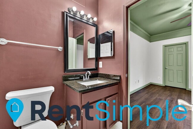 Building Photo - 4408 Helmsford Ln