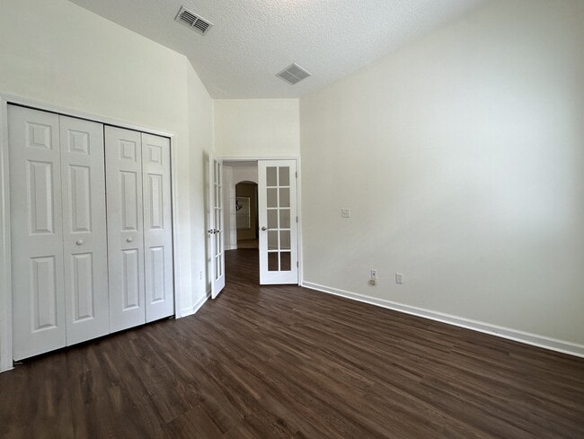 Building Photo - 5204 Comfort Ct