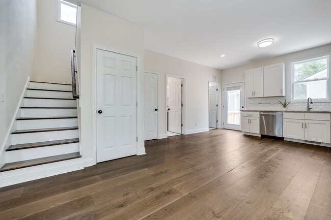 Building Photo - Applications Pending: FIRST MONTH FREE! Beautiful 3bd/2.5ba Two-Story Home Built in 2021 Just 2 M...