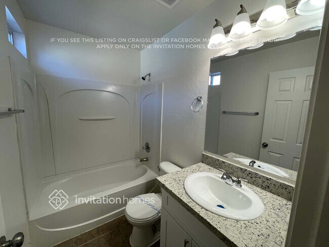 Building Photo - 22059 W Solano Dr