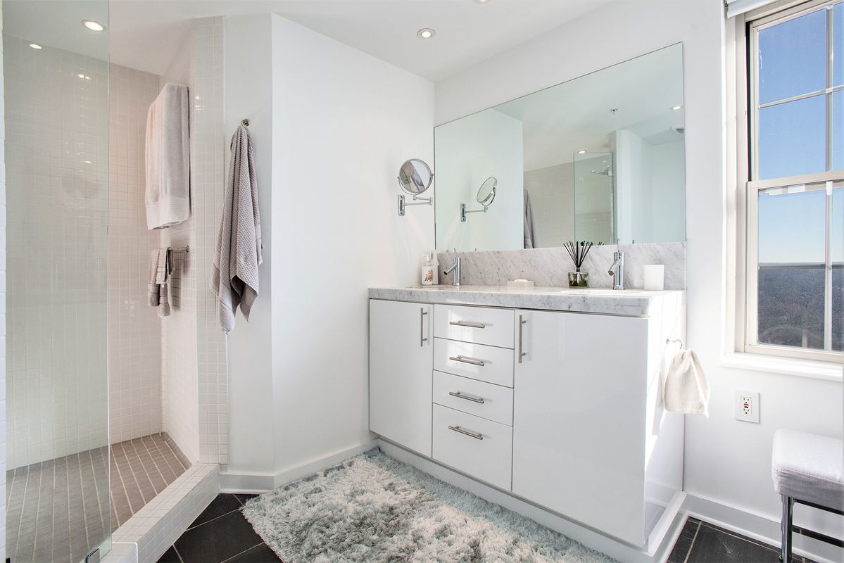 Building Photo - 199 14th St NE