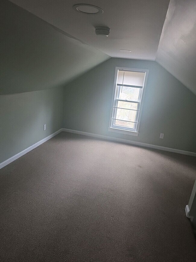 Building Photo - 8902 Beulah Church Rd