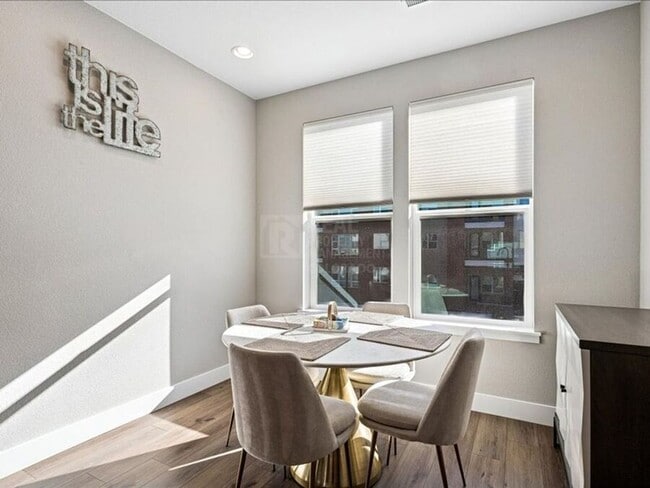 Building Photo - 3073 W Bates Ave