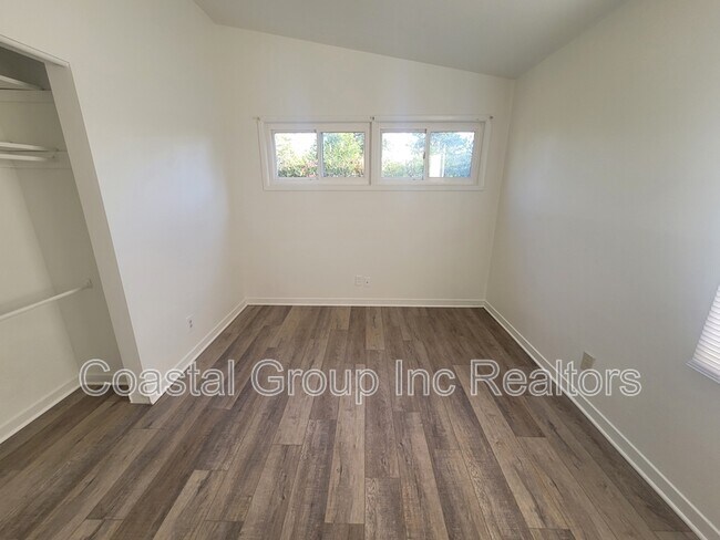 Building Photo - 1637 Wright Ln