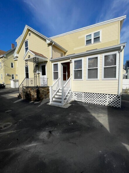 Building Photo - 248R Pearl St