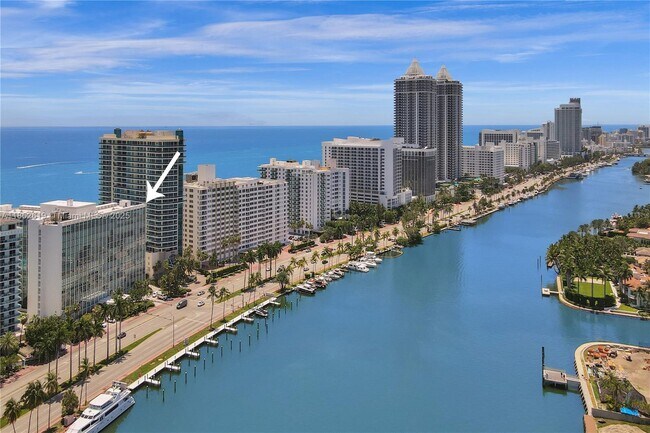 Building Photo - 5055 Collins Ave