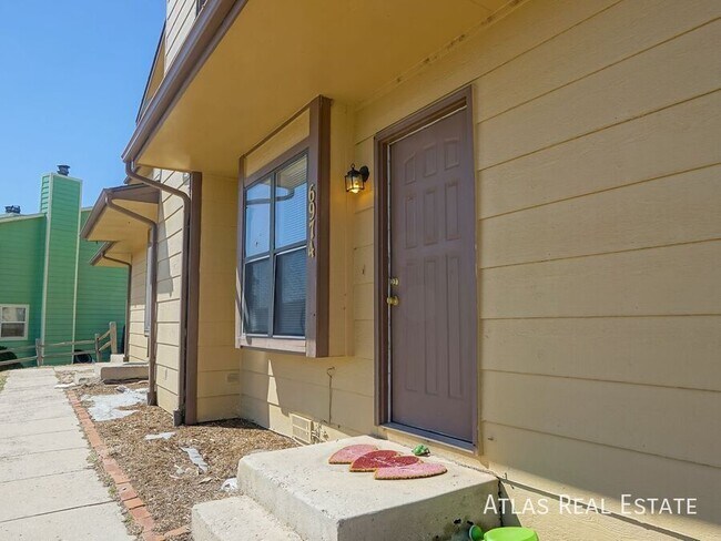 Building Photo - 6970 Peyote Way