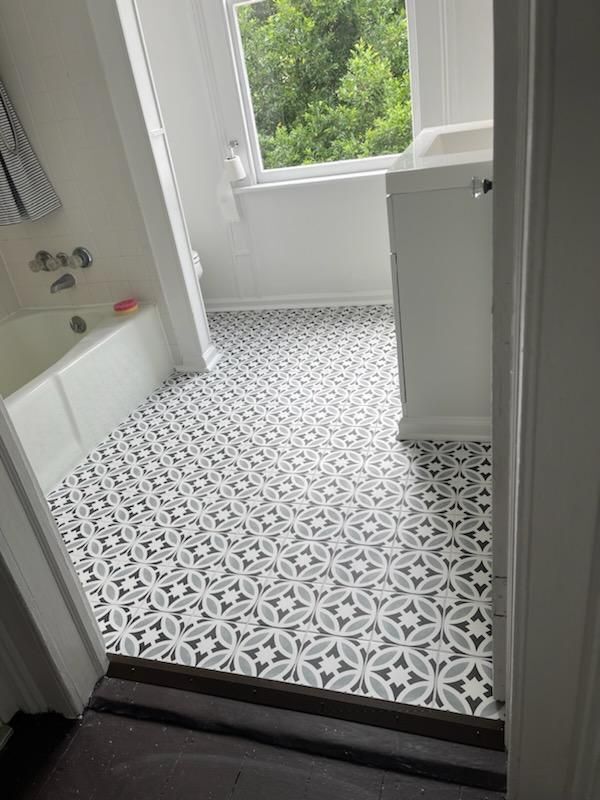 Building Photo - Savannah