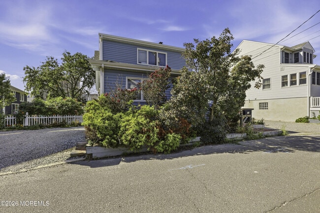 Building Photo - 28 Waterview Way