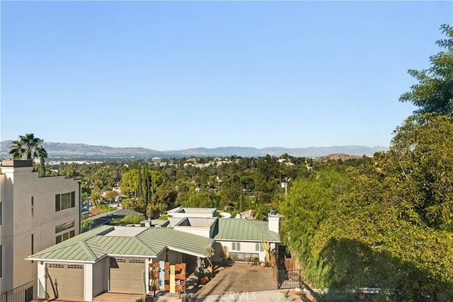 Building Photo - 21500 Arcos Dr