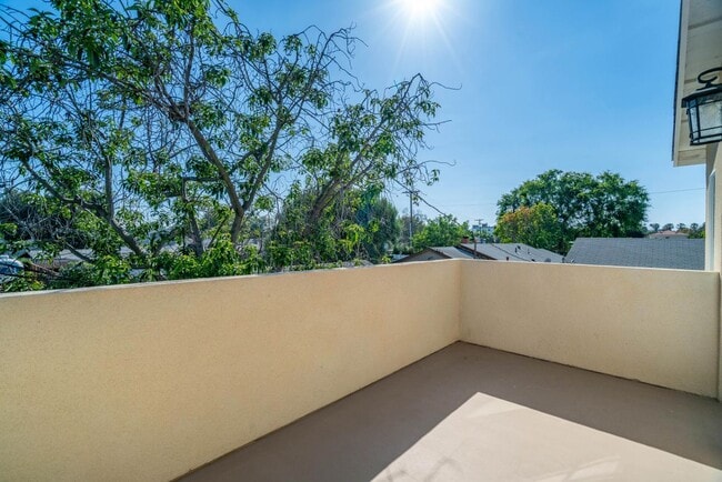 Building Photo - 11338 Barman Ave