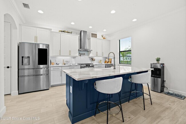 Building Photo - 3233 Casare Dr