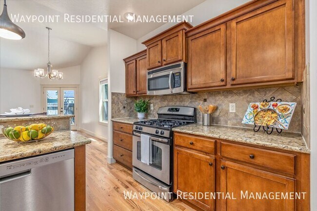 Building Photo - 5956 N Bremerton Pl