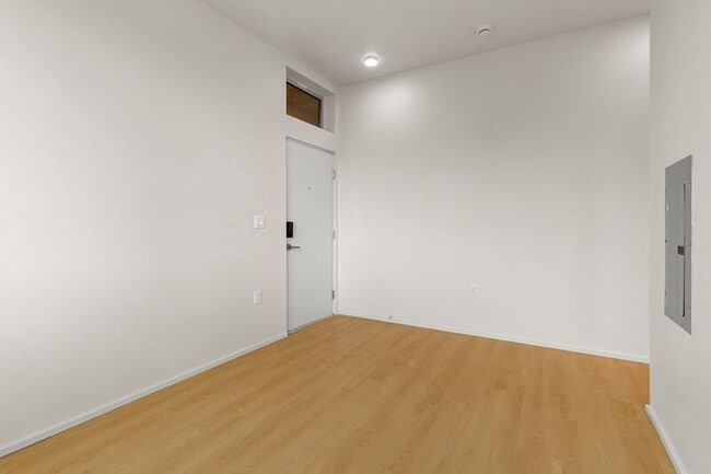 Building Photo - 7480 N Delaware Ave