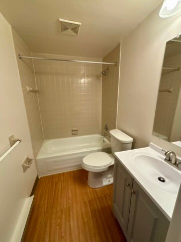 Building Photo - 2668 Elmwood Ave
