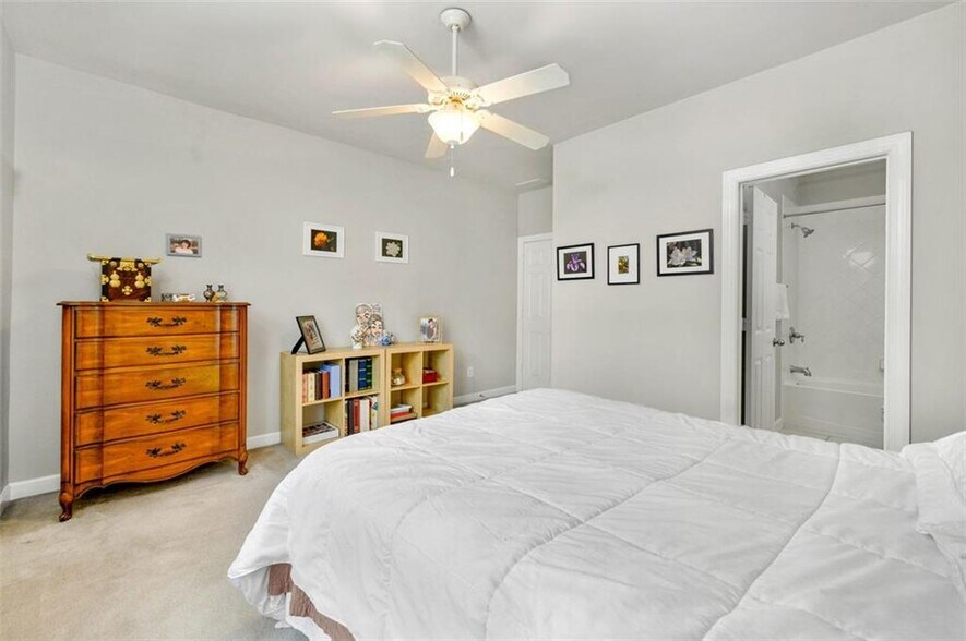 Building Photo - 3449 Kiveton Dr