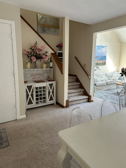 Building Photo - 23 Sprucebrook Trail