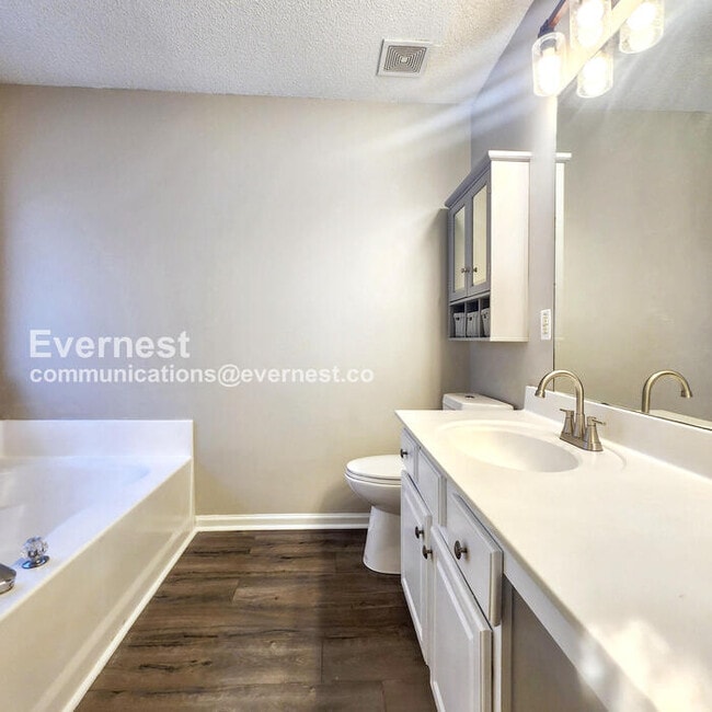 Building Photo - 3507 Devon Chase Rd