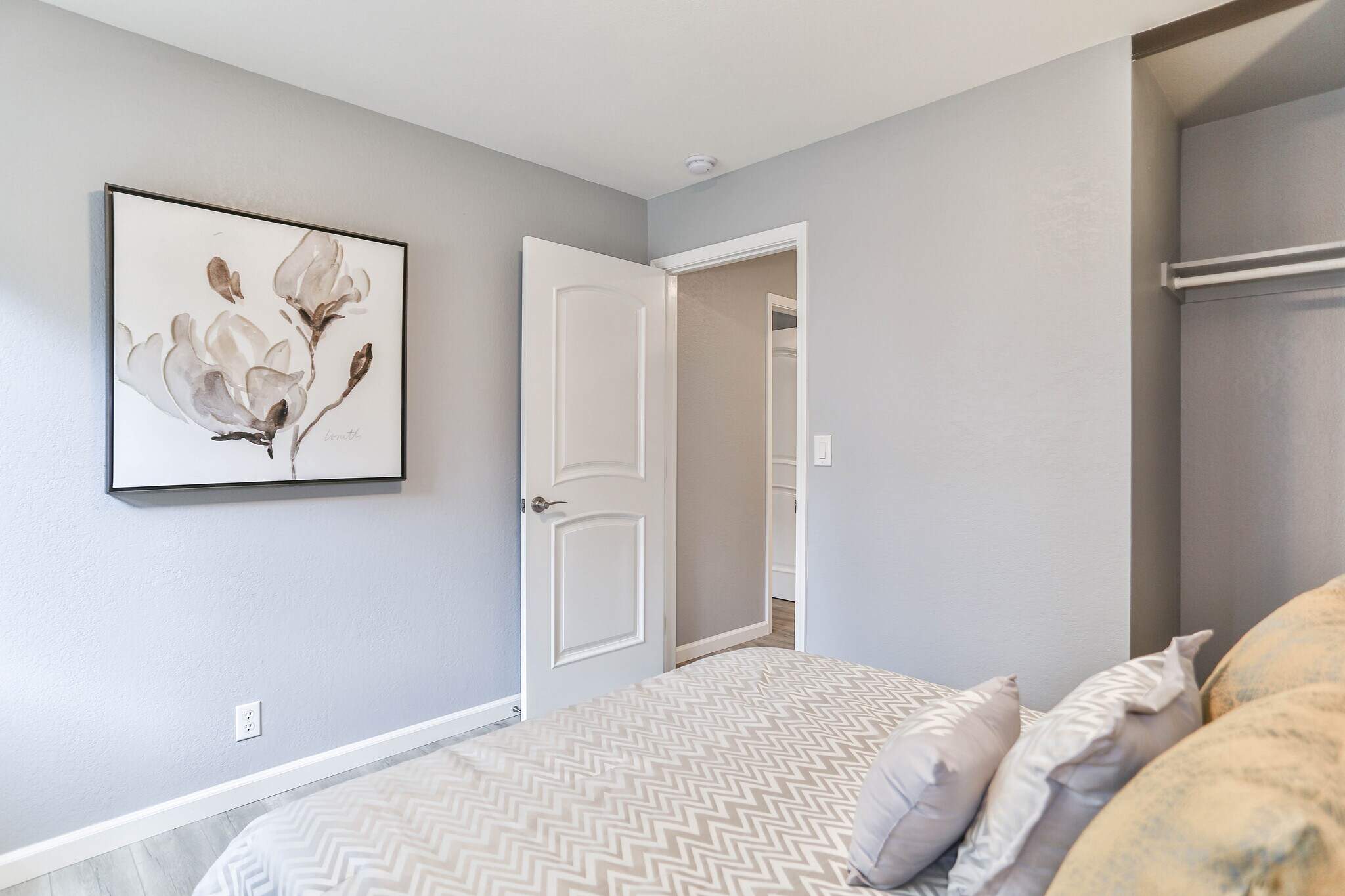 Bedroom 2 with closet - 47112 Warm Springs Blvd