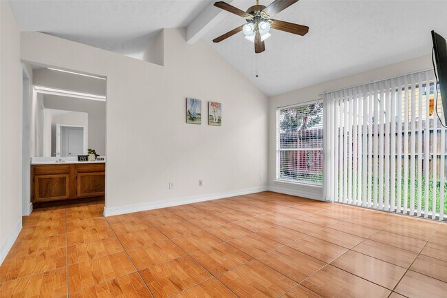 Building Photo - 11838 Plumbrook Dr