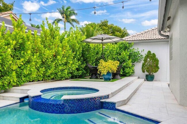 Building Photo - 10982 Ravel Ct