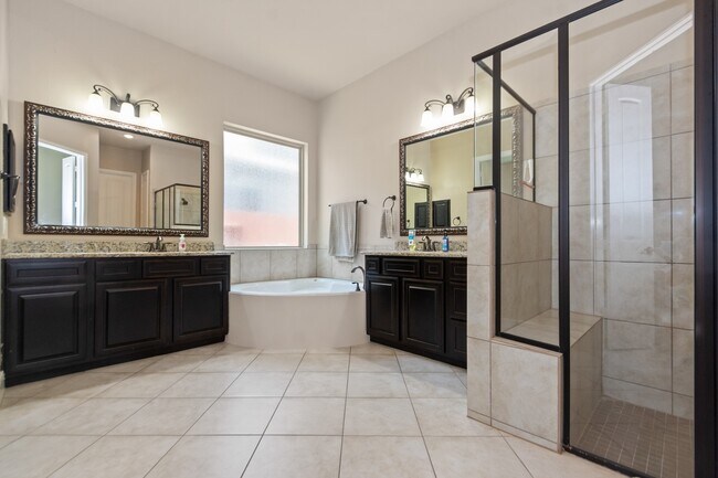 Building Photo - 20214 Parker Bend Ln