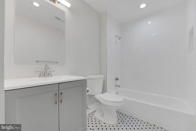 Building Photo - 1104 Aspen Dr