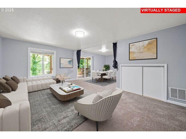 Building Photo - 3 levels, 7 bedrooms , lower level apartme...