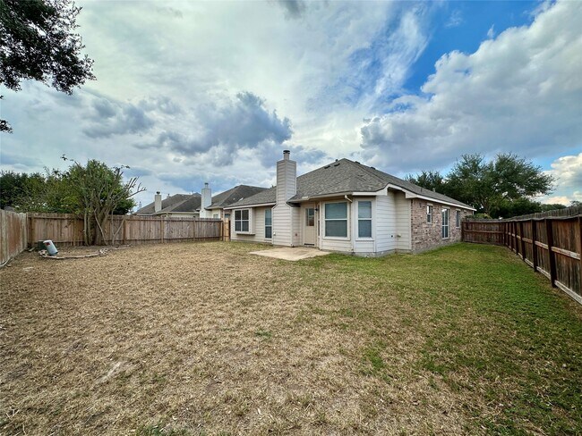 Building Photo - 20203 Goss Hollow Ln