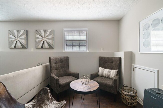 Building Photo - 942 Cadencia Way SW