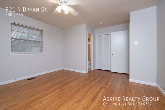 Building Photo - Updated 3 bedroom Home in Midtown