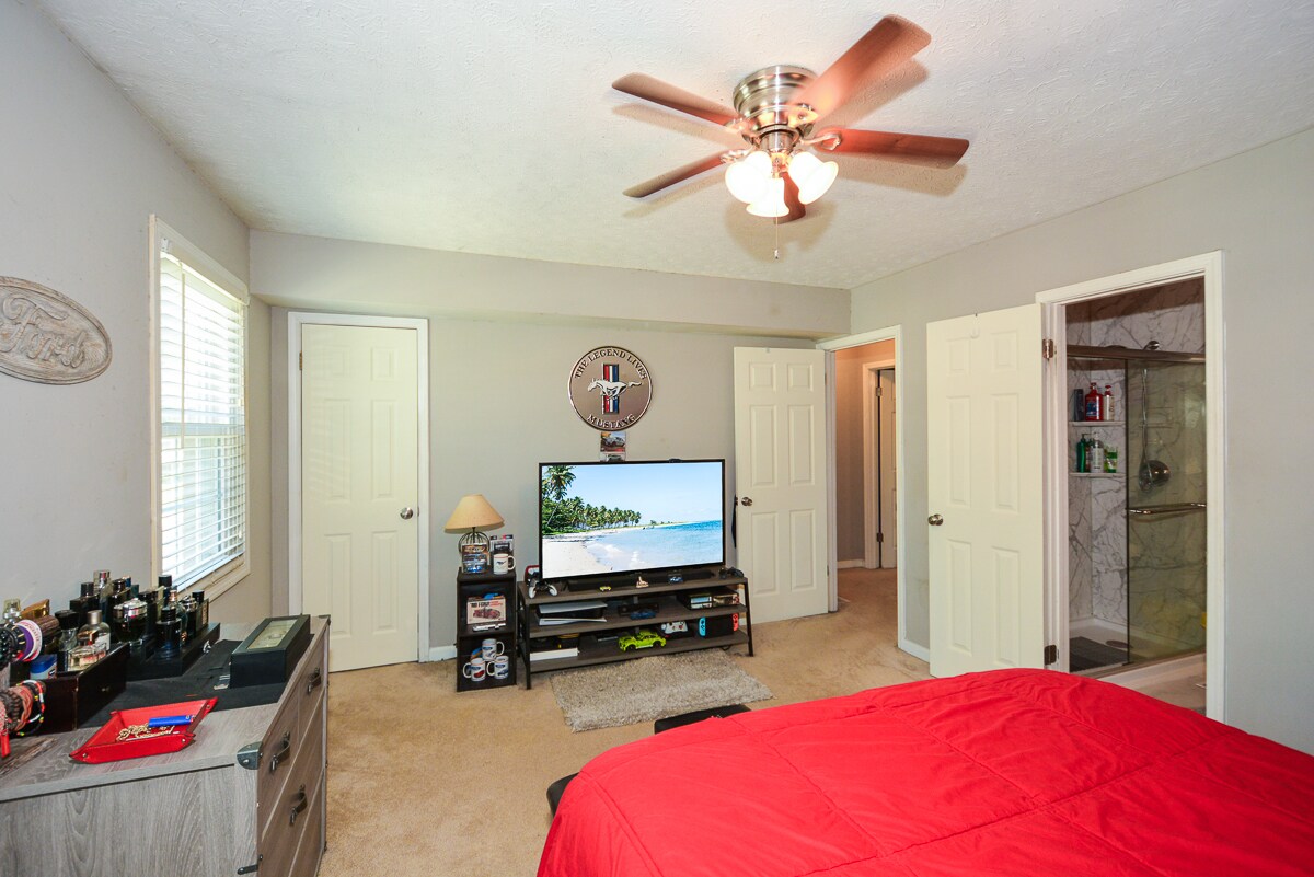 Building Photo - 1422 Springleaf Cir SE
