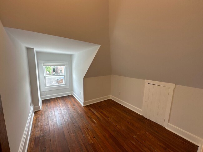 Building Photo - Chittenden Ave 145-147 48K