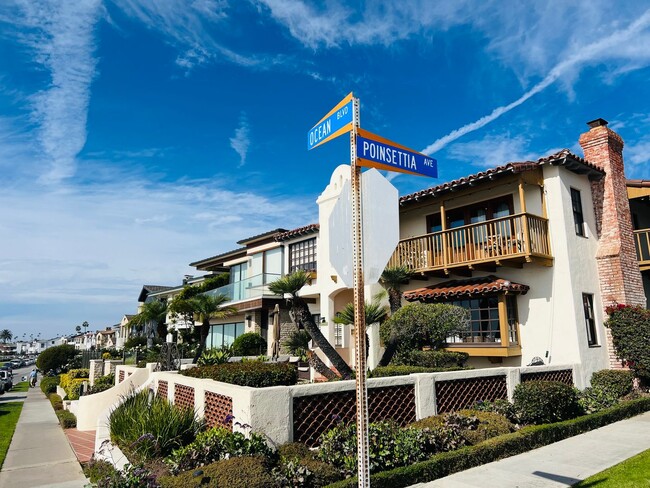 Building Photo - Corona Del Mar Studio 1 block from the Beach!