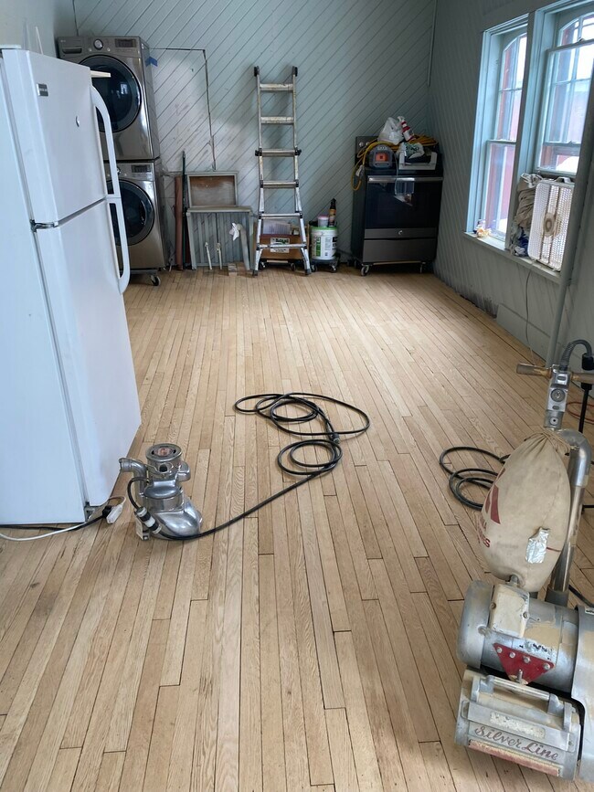 Building Photo - 204 Carroll St