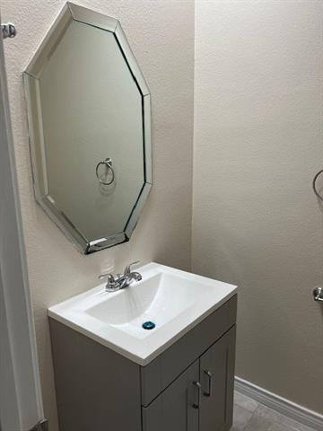 Building Photo - 2717 Orchid Dr