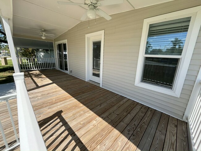 Building Photo - 18 Calypso Cay