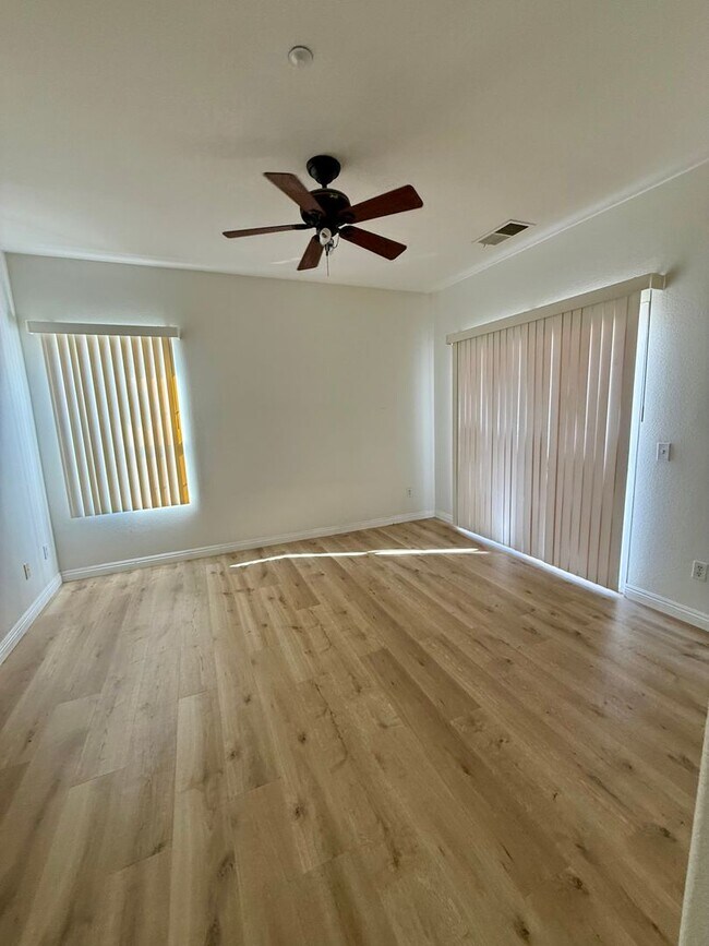 Building Photo - Beautiful 2 bed 2 bath Rancho Cucamonga Condo