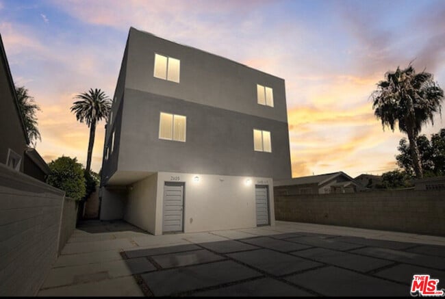 Primary Photo - 2635 Hauser Blvd
