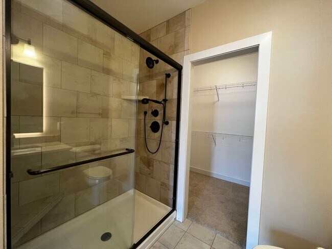 Building Photo - $2,350 | 2 Bedroom, 2.5 Bathroom Luxury Condo | No Pets | Available for Immediate Move-In