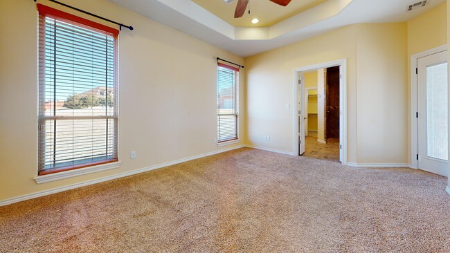Building Photo - 1004 Waverly Way