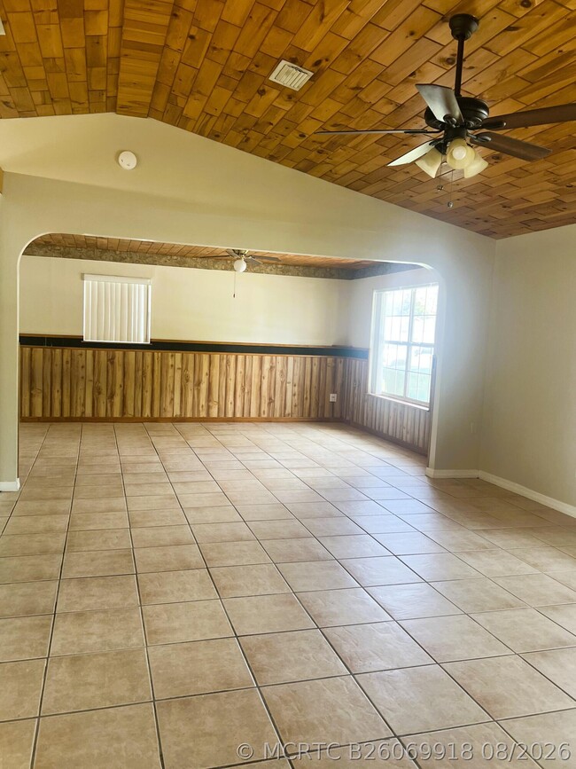 Building Photo - 7801 San Carlos Dr