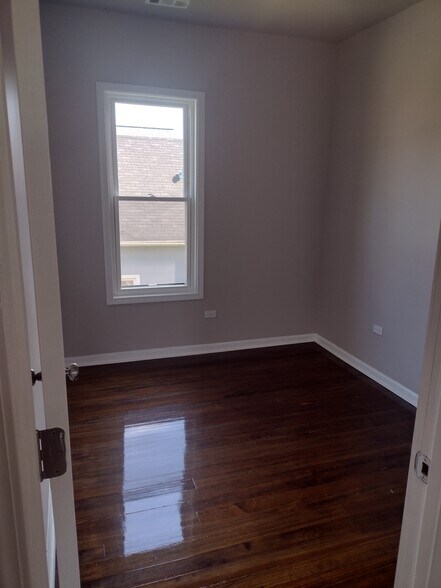 Building Photo - 48 W 21st St