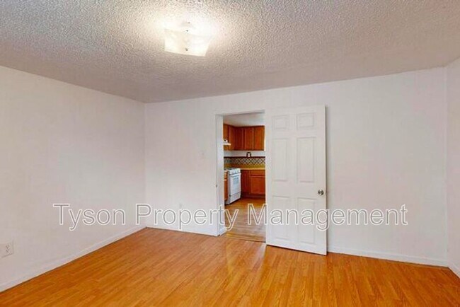 Building Photo - 1630 Griegos Rd NW
