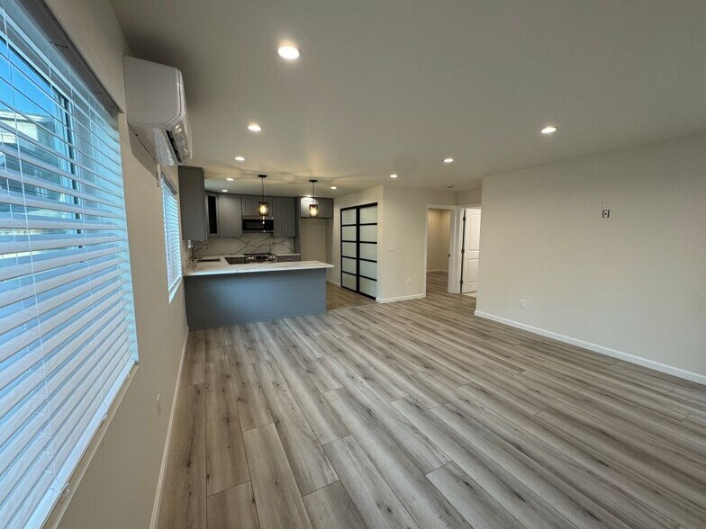 Building Photo - 7149 Apperson St