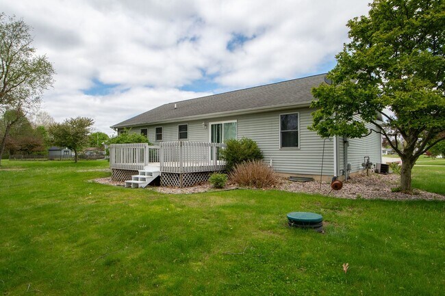 Building Photo - 4 Bedroom home in Granger, IN!