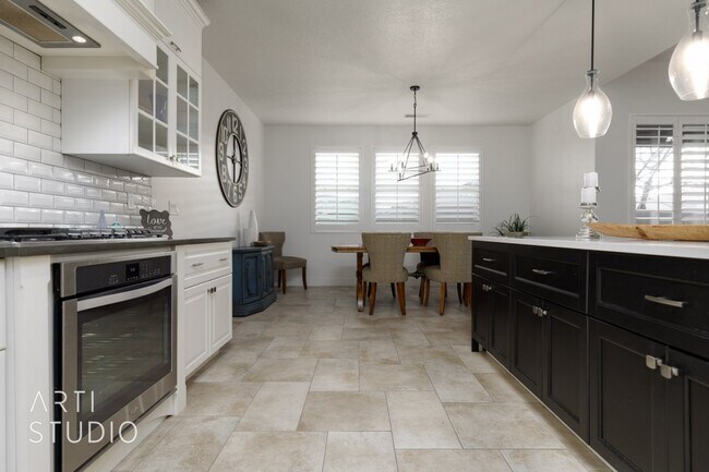 Building Photo - 3741 Kenzies Way