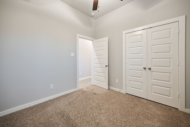 Building Photo - 127 Wickersham