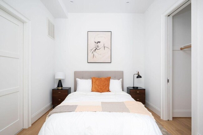 Building Photo - 1735 Q St NW