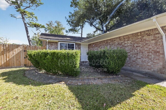 Building Photo - 7922 Coolgrove Dr